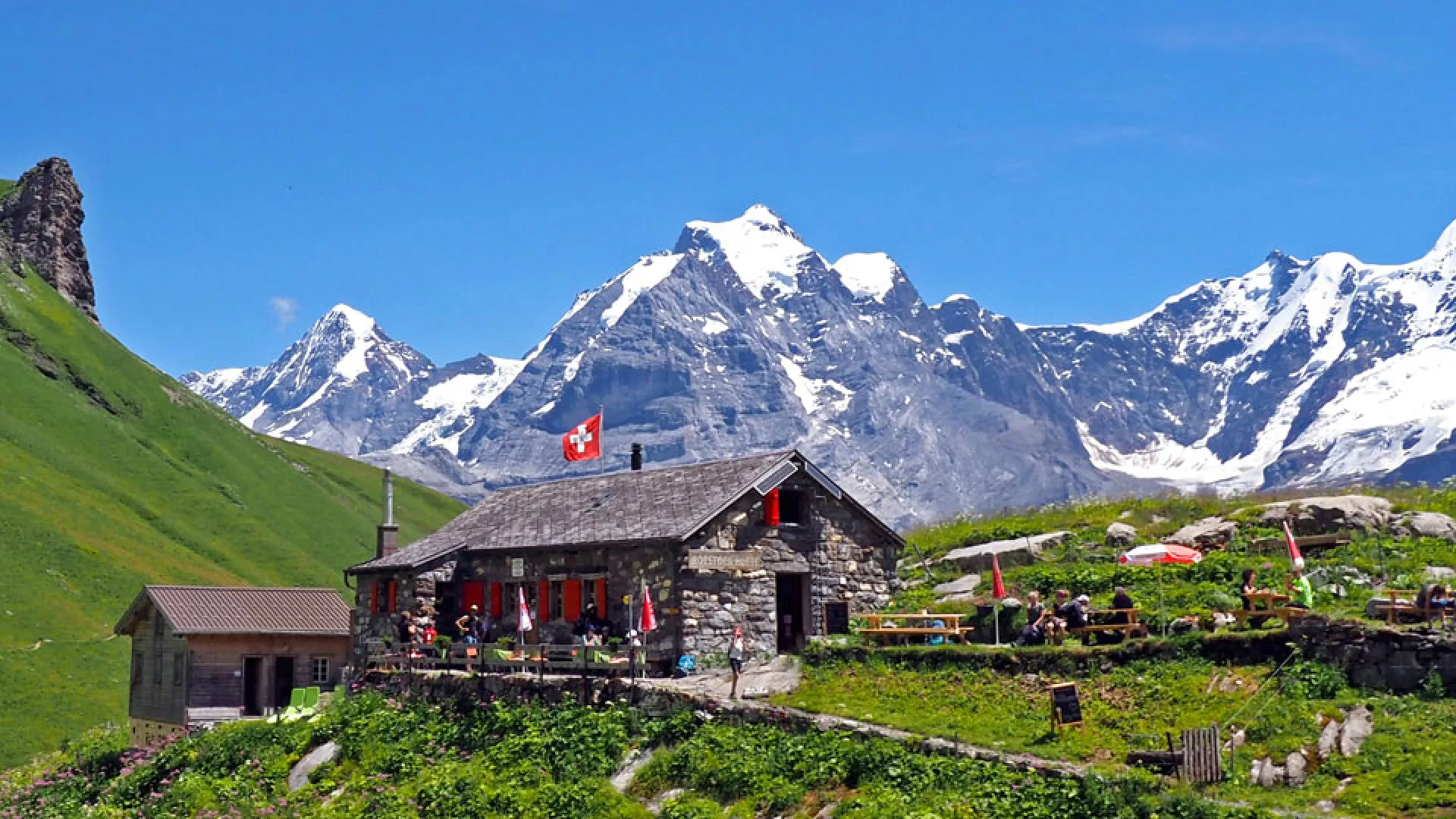 Alphütte in den Schweizer Bergen