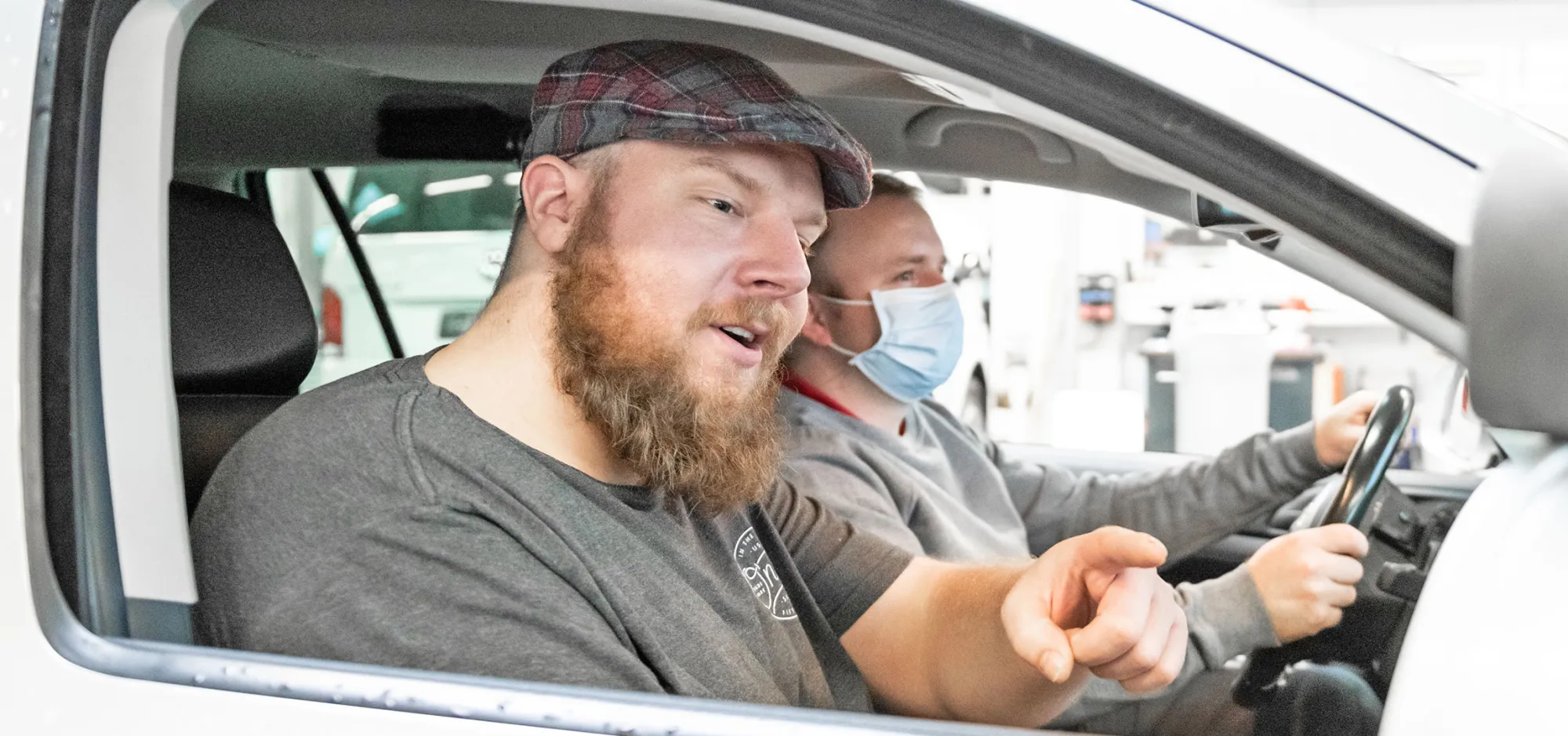 Bruno Grünenfelder als Fahrlehrer unterwegs