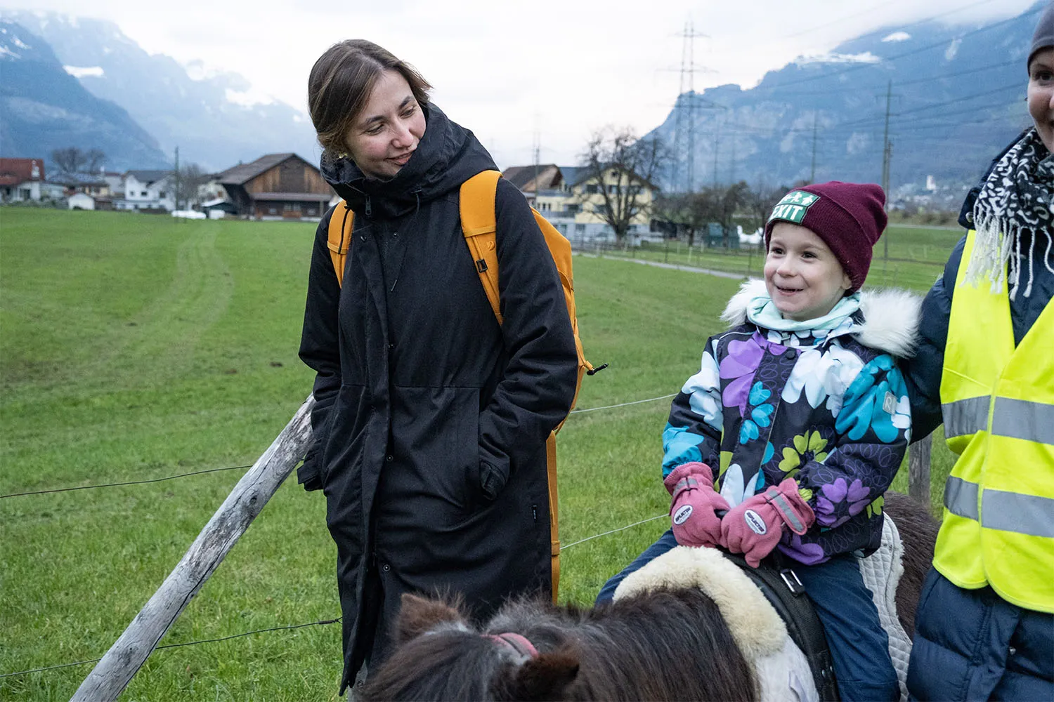 Mia beim Reiten