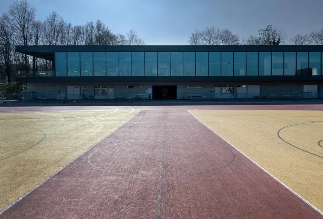 Ihre Trainingseinrichtungen für Rollstuhlsport gehören zu den besten der Welt. 