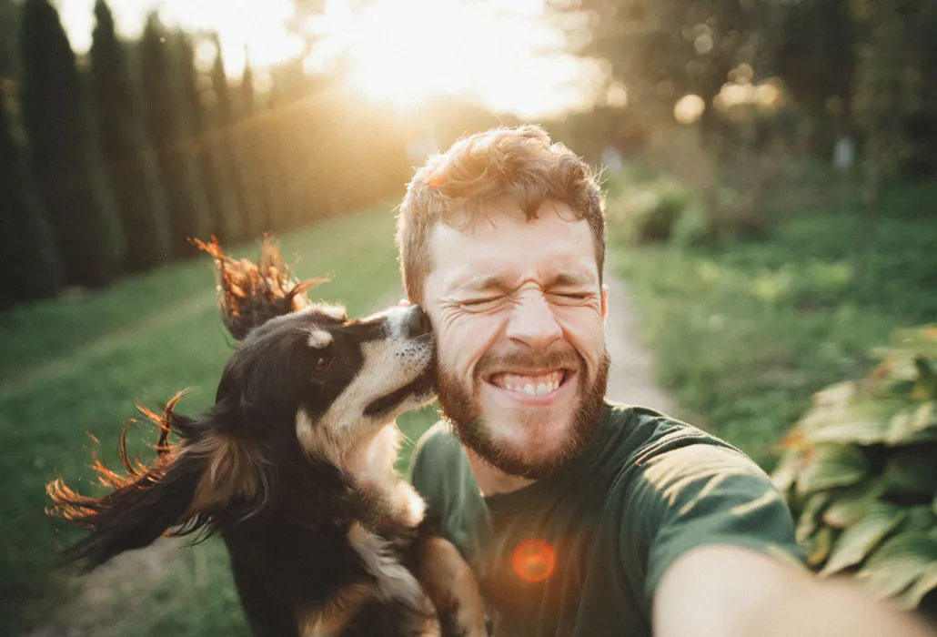 Mann mit Hund